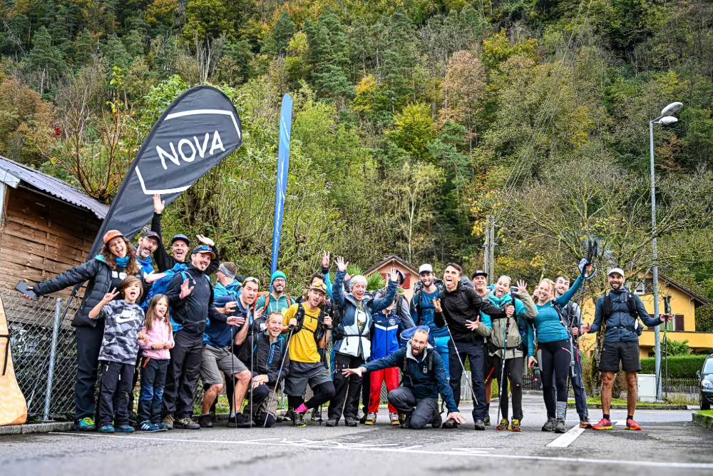 Participants in the Hike and Fly Event Uri Challenge, organized by touch and go Paragliding, out and about in the breathtaking Swiss Alps.