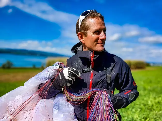 Marco Affentranger, tandem pilot at touch and go Paragliding, shares his passion for paragliding. Experience an unforgettable adventure in Central Switzerland.