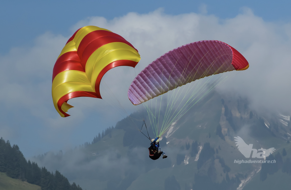 Der steuerbare Notschirm von High Adventure